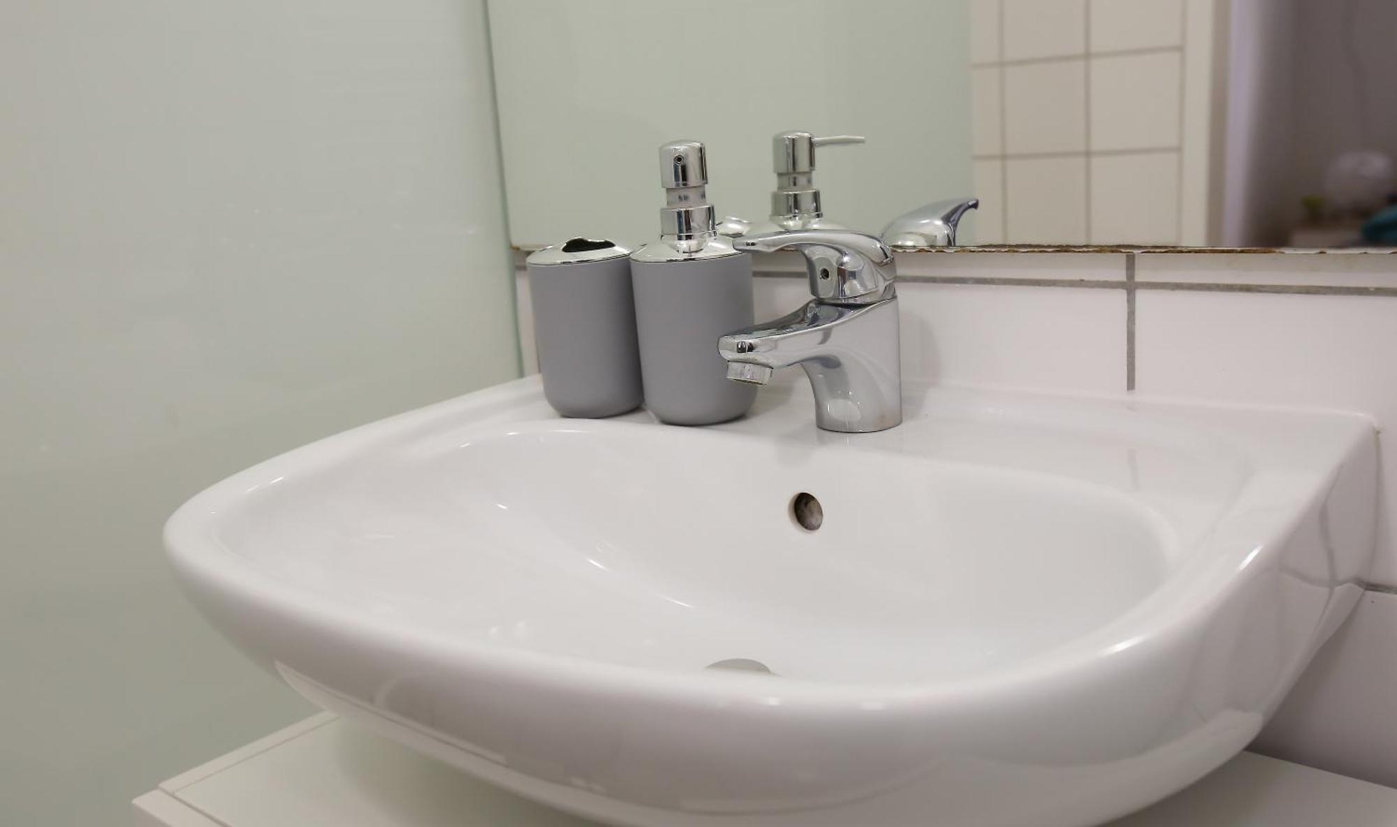 Downtown Bliss Modern Retreat With Free Parking And Fast Internet 600 Mbits Apartment Vienna Exterior photo
